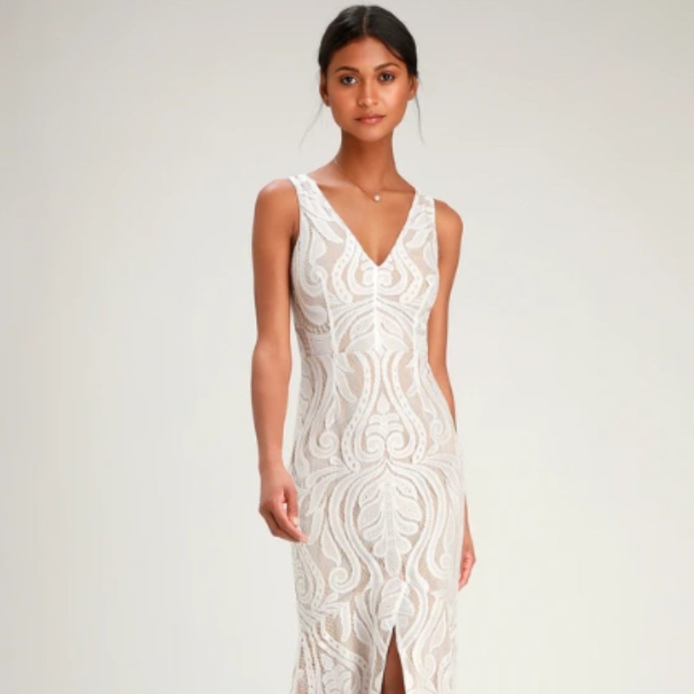 Lulus Ivory/Nude Lace Maxi Dress (XS, NWOT)